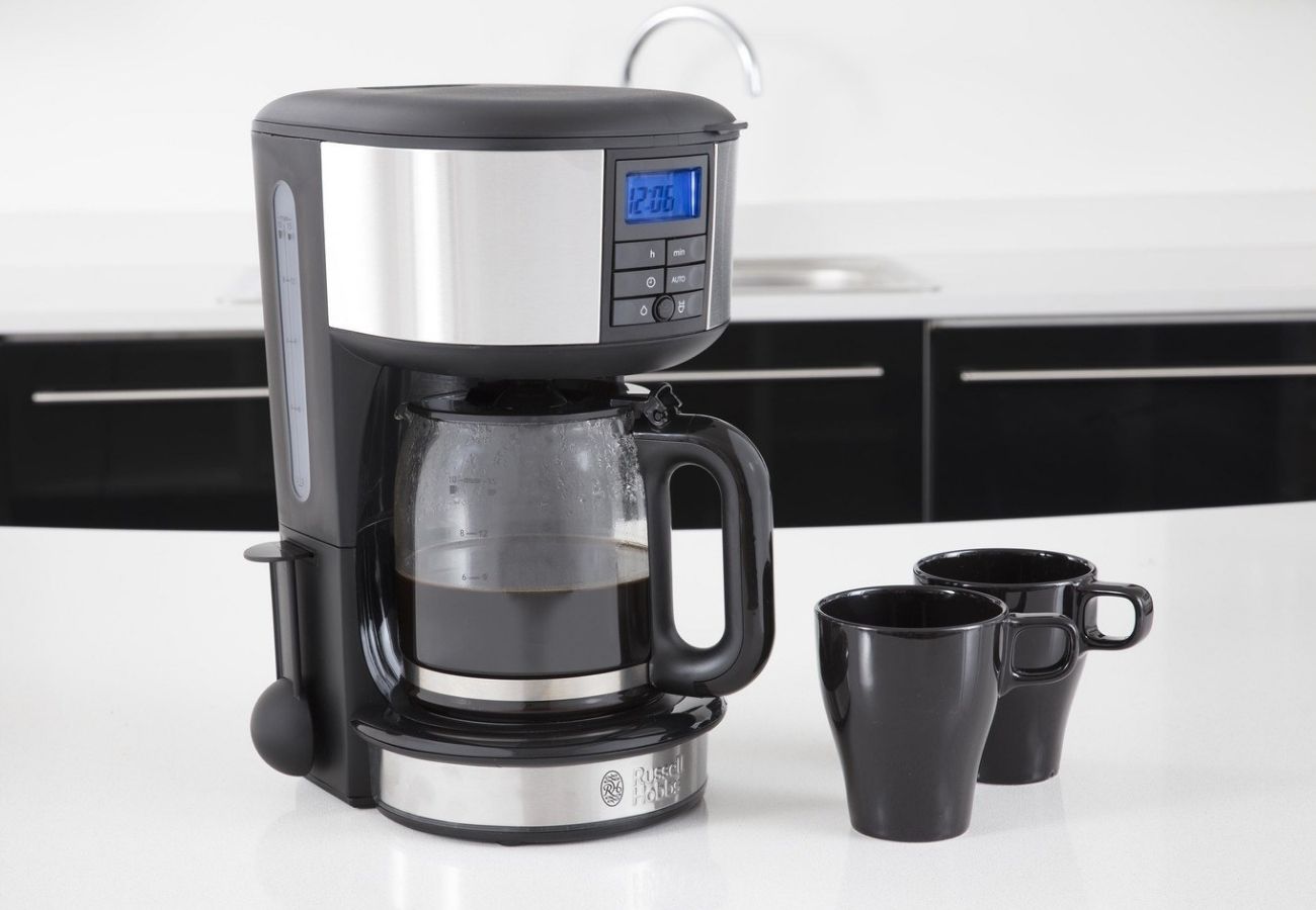 Russell Hobbs Buckingham 1.25 L Filter Coffee Machine 20680 - Black and  Silver 220 Volts NOT FOR USA